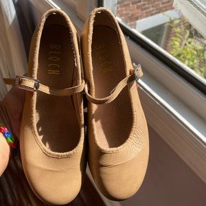 Bloch tap shoes size 13 - selling for $10.